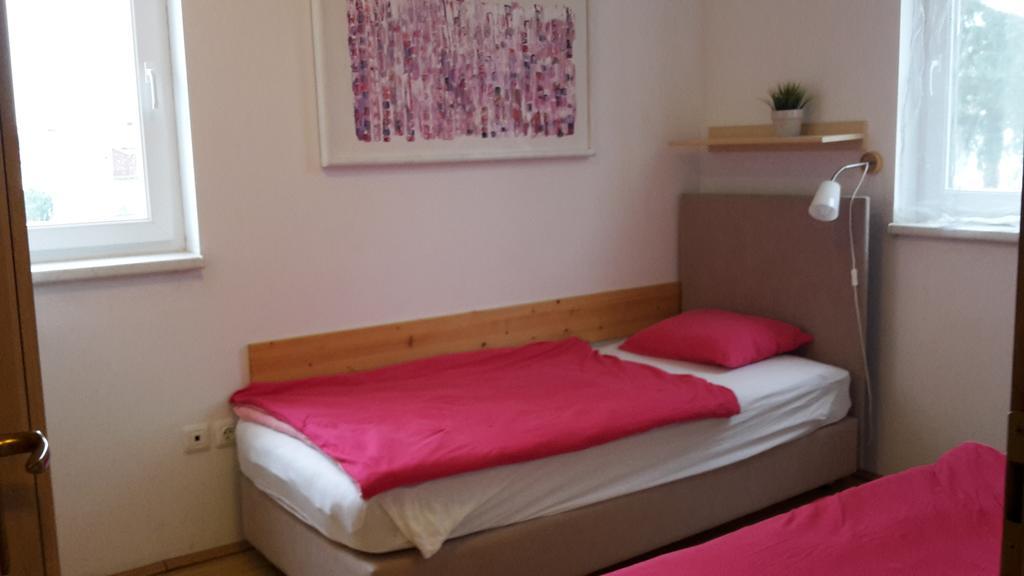 Apartments Henc Novigrad  ภายนอก รูปภาพ