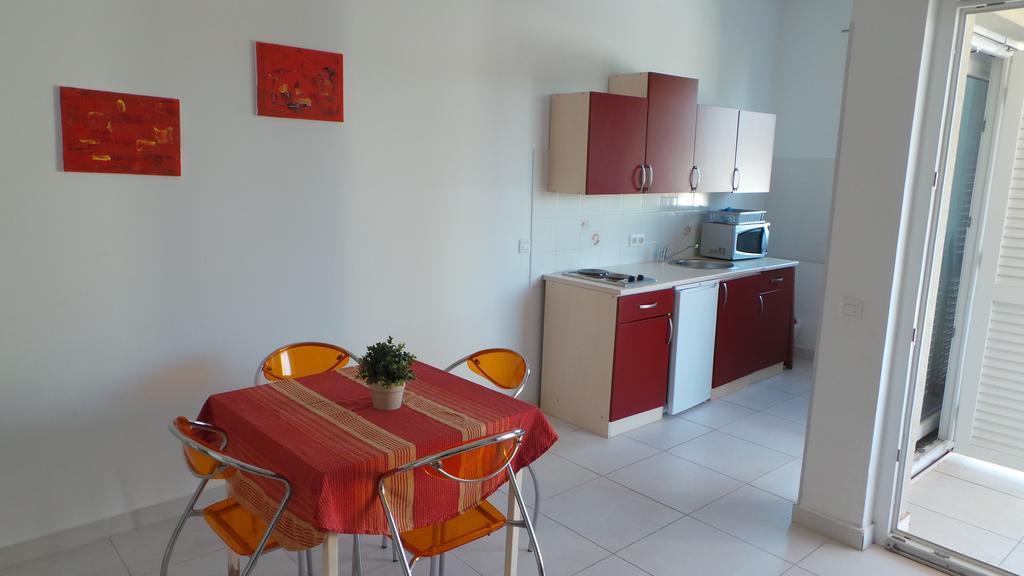 Apartments Henc Novigrad  ภายนอก รูปภาพ