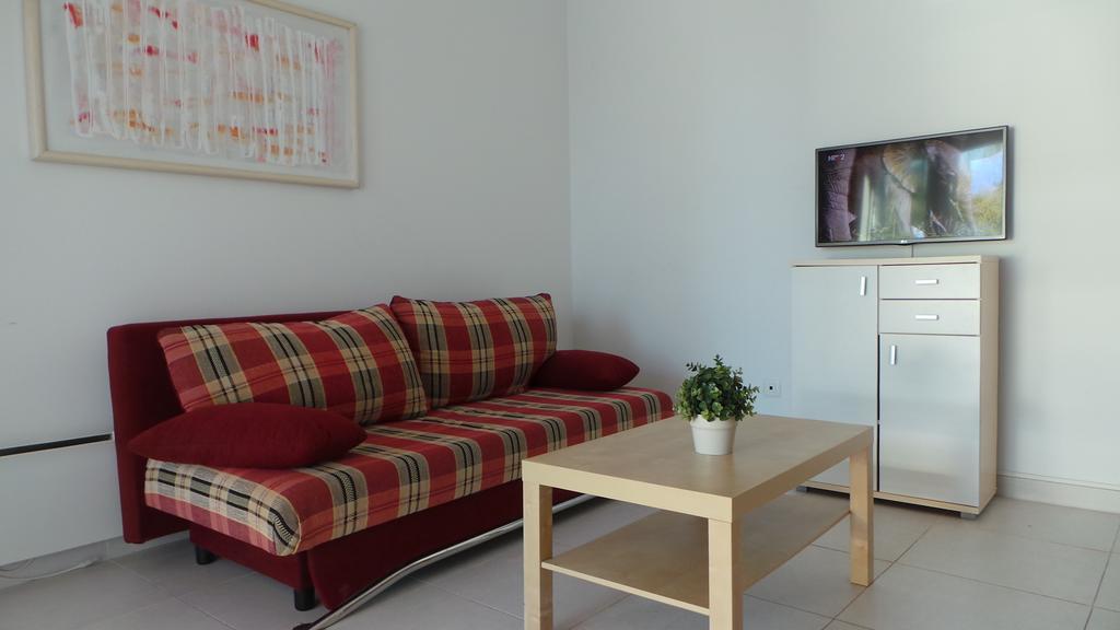 Apartments Henc Novigrad  ภายนอก รูปภาพ